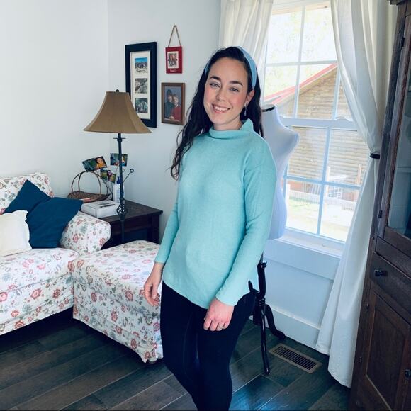 Old Navy Mint Green Sweater, Size XS - Picture 3 of 6